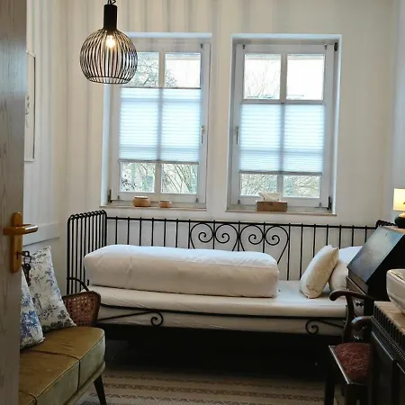 Am Burgenring - Kostenloser Parkplatz, Zentrum, Self Check-in, Kueche *