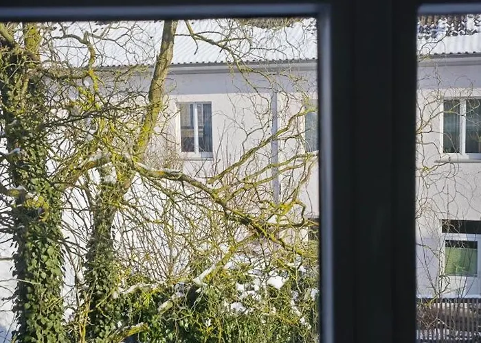 Am Burgenring - Kostenloser Parkplatz, Zentrum, Self Check-in, Kueche * Schlitz